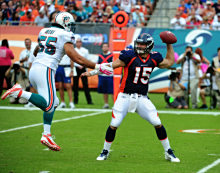 蒂姆重返赛场，领先优势明显首场状态出色，公牛观众沸腾！